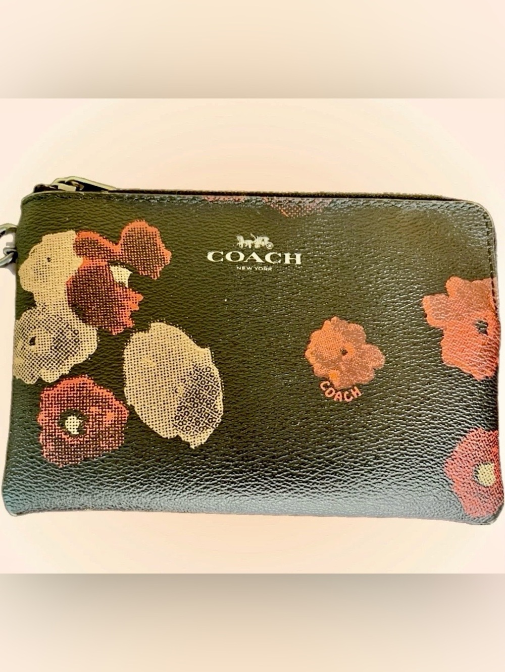 Coach Corner Zip Wristlet with Floral Print – Black Multi